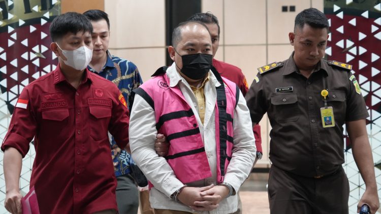 Tim Penyidik Tetapkan Tersangka IKL Presiden Direktur PT Sritex Group Indonesia Perkara Pemberian Kredit PT Sritex
