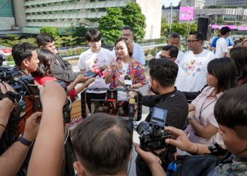 Rayakan HUT ke-80 RI, Kementerian Ekraf Fasilitasi Kreativitas Anak Muda di Bus TransJakarta