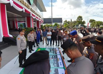 Pastikan Berjalan Aman dan Kondusif, Sat Brimob Polda Kaltim Kawal Aksi Unras Para Driver Ojol di Kantor Gubernur
