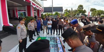 Pastikan Berjalan Aman dan Kondusif, Sat Brimob Polda Kaltim Kawal Aksi Unras Para Driver Ojol di Kantor Gubernur