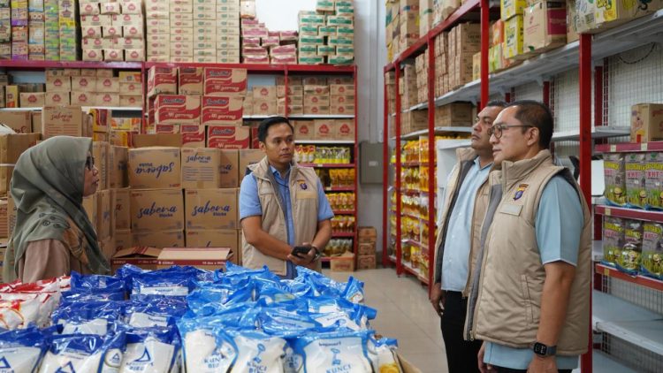 Ditreskrimsus Polda Kaltim Cek Stok dan Harga Beras Premium serta Distribusi SPHP di Balikpapan