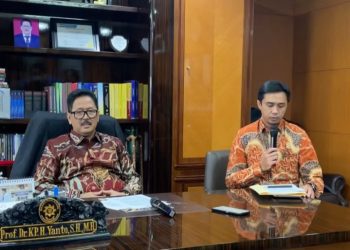 MA Pastikan Itong Isnaeni Hidayat Telah Diberhentikan Tidak dengan Hormat