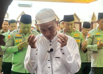 Polda Kaltim Gelar Shalat Gaib untuk Mendoakan Driver Ojek Online Almarhum Affan Kurniawan