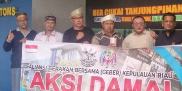 Prof. Dr. Sutan Nasomal Desak Presiden Perintahkan Bea Cukai & Aparat Tindak Tegas Rokok Ilegal di Kepri
