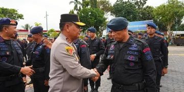 Kapolda Kaltim Pimpin Apel Pelepasan 100 Personel Brimob BKO ke Jakarta