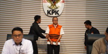 KPK Tahan Tersangka Kasus Korupsi Fasilitas Kredit LPEI kepada PT SMJL dan PT MAS