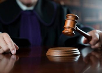 Paradigma Kuantitatif dalam Adjudikasi: Relevansi Jurimetri dan Ekonometri bagi Hakim