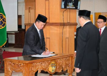 Lantik Pejabat Struktural, Menteri ATR/Kepala BPN: Layani Masyarakat dengan Hati, Bukan Transaksi