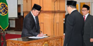 Lantik Pejabat Struktural, Menteri ATR/Kepala BPN: Layani Masyarakat dengan Hati, Bukan Transaksi