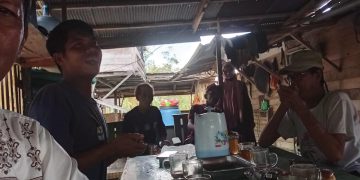 Warga Desa Bakungan Desak Perusahaan Batu Bara Pulihkan Lingkungan dan Penuhi Hak Sosial