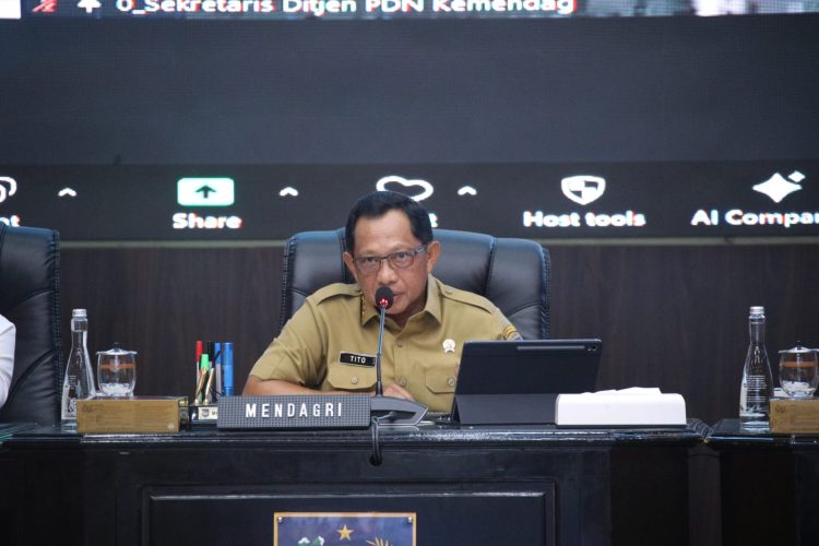 Mendagri Tito Pacu Daerah Optimalkan Bonus Demografi Menuju Indonesia Emas 2045