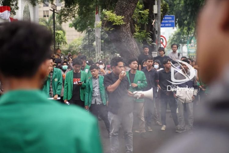 Diduga Arogan dan Tak Transparan, Gubernur Sumut Disemprot KAPIR di Rapat Paripurna!