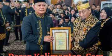 Kapolda Kaltim Terima Gelar Kehormatan dari Kesultanan Kutai Kartanegara Ing Martadipura