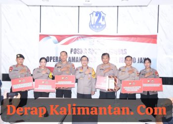 Kabid Humas Polda Metro Jaya Berikan Penghargaan untuk Personel Humas Berprestasi
