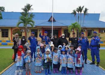 Ditpolairud Polda Kaltim Sambut Kunjungan dari TPQ Dataku Balikpapan, Pelajari Peran Polisi Air dan Pelestarian Mangrove