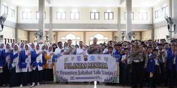 Polantas Menyapa: Subdit Kamsel Ditlantas Polda Kaltim Gelar “Pesantren Sahabat Lalu Lintas” di SMP Muhammadiyah 3 Al-Mujahidin Balikpapan