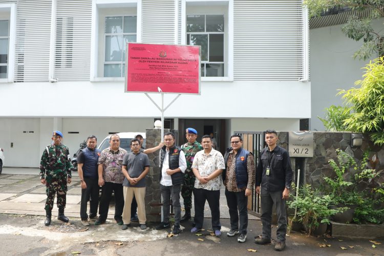 Penyitaan Aset Rumah Tersangka MRC  di Jakarta Selatan Seluas 557 Meter Persegi  Perkara Minyak Mentah Pertamina