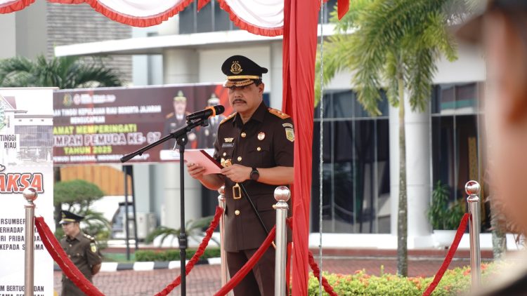 Peringati Sumpah Pemuda ke-97, Kajati Kepri Ajak Generasi Muda Adhyaksa Wujudkan Kejaksaan Berintegritas.