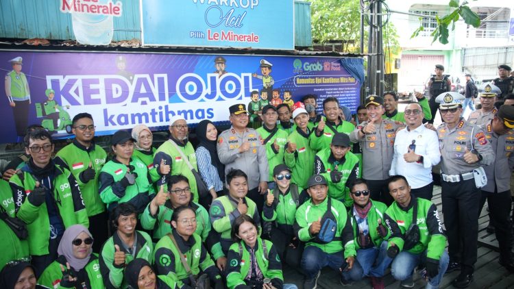 Perkuat Kemitraan dengan Komunitas Ojol, Kapolda Kaltim Resmikan Bengkel Ojol Kamtibmas dan Kedai Ojol Kamtibmas