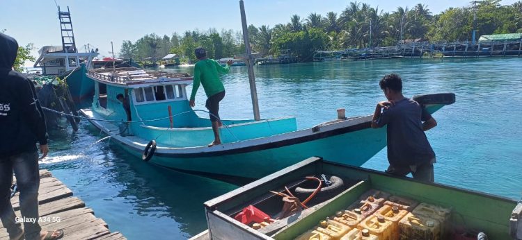 Kapal Penyambang Bersama Satu ABK Hanyut Diterjang Angin Kencang, Belum Ditemukan Hingga Kini