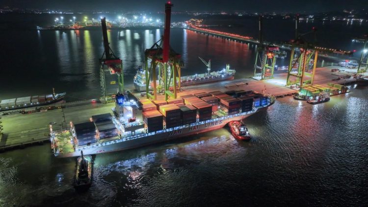 PT Terminal Teluk Lamong Catat Lonjakan Arus Petikemas 6,5% di Oktober 2025
