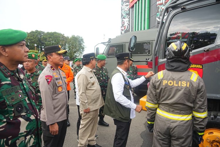 Kolaborasi Lintas Sektor, Wakapolda Kaltim Hadiri Apel Kesiapsiagaan Antisipasi Bencana Alam