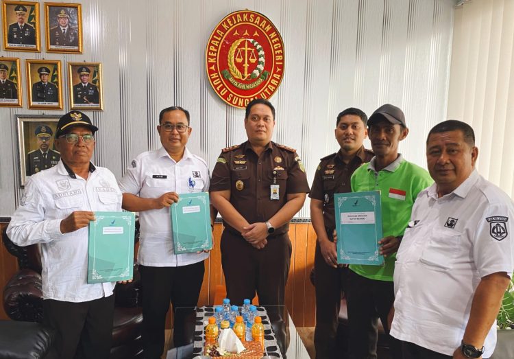 Di Apresiasi Kejagung, Kejari HSU Berhasil Memfasilitasi Bumdes Terbitkan Izin Edar Obat Tradisional dari BPOM