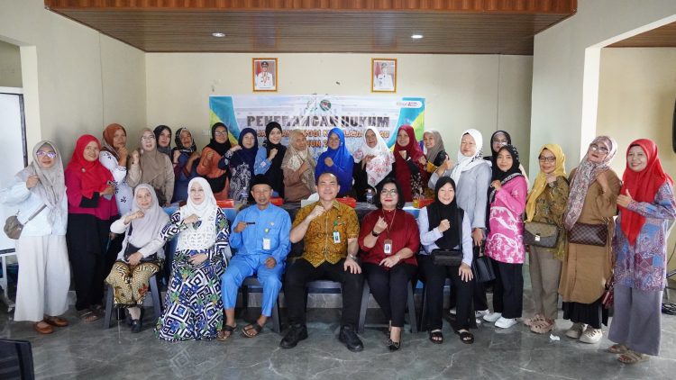 Kejati Kepri Sosialisasi Pencegahan TPPO kepada Aparatur dan Perwakilan Warga se-Kecamatan Lubuk Baja Batam.