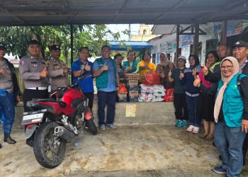 RSUD Pancur Batu Salurkan Bantuan Sembako untuk Korban Banjir di Perumnas Simalingkar