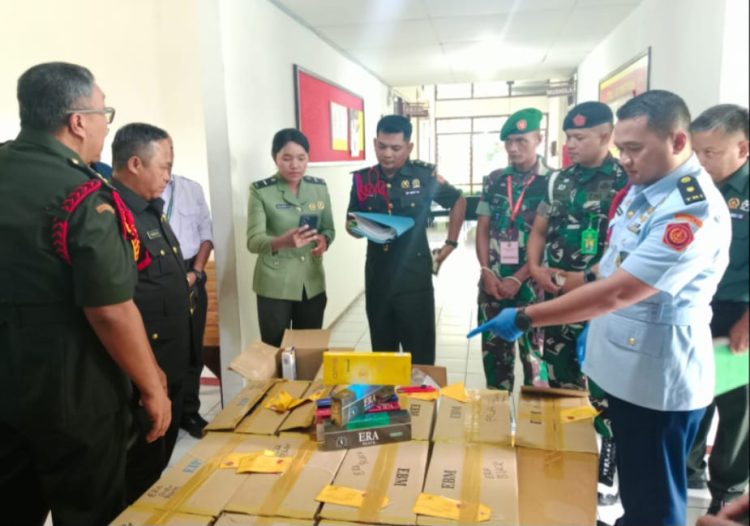 Rokok illegal ini dapat masuk dari Malaysia ke Indonesia karena ada kerjasama Oknum Aparat dengan masyarakat sipil