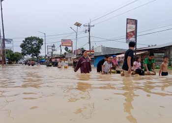 Dampak Banjir, Warga Pematang Tengah Tanjung Pura Lengkap dengan Penderitaan