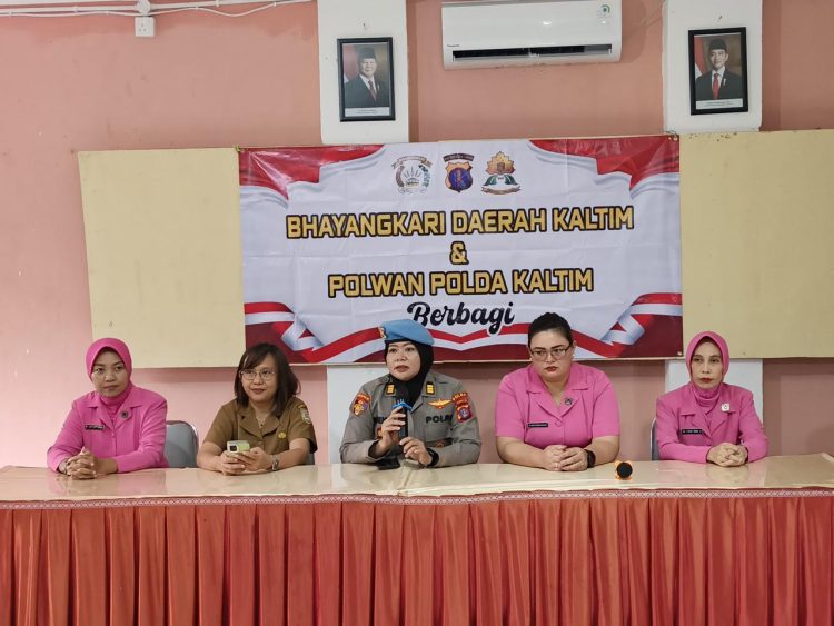 Bhayangkari & Polwan Polda Kaltim Gelar Bakti Sosial: 50 Warga Sepinggan Terima Bantuan Tunai