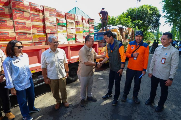 Kementrans Kirim 8 Truk Bantuan untuk Korban Banjir Sumatera Lewat BNPB