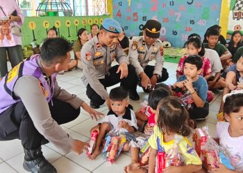 Tim Trauma Healing Polres Sibolga, Kunjungi Posko Pengungsian TK Negeri Pembina Sibolga
