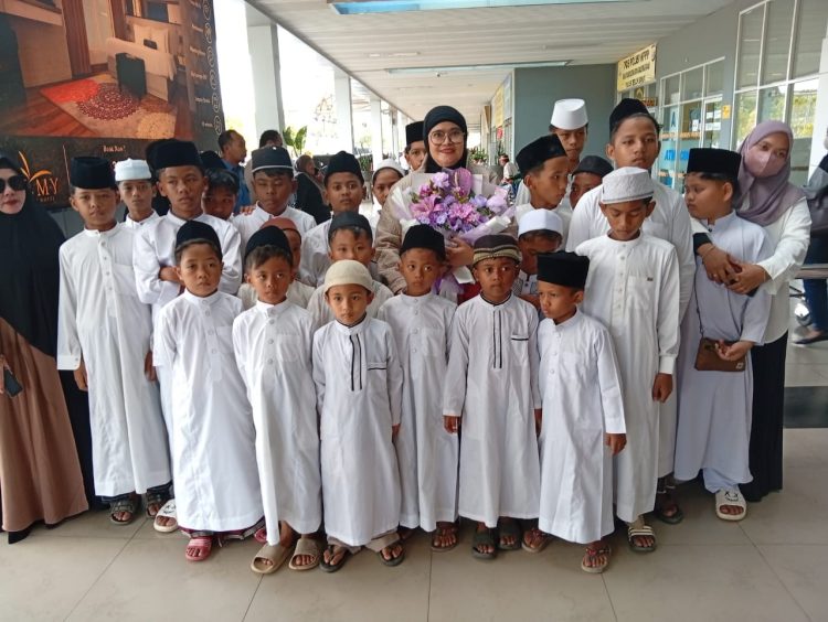 RILIS MEDIA: KEDATANGAN BUNDA JENY CLAUDYA LUMOWA & BUNDA NAOMI DI BERAU UNTUK PERESMIAN PANTI ASUHAN NAMA BARU   