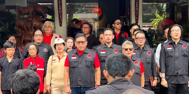 Pagi Ini 30 Ambulans dan 90 Tenaga Medis Dikirim PDI PERJUANGAN ke Lokasi Bencana Sumatera