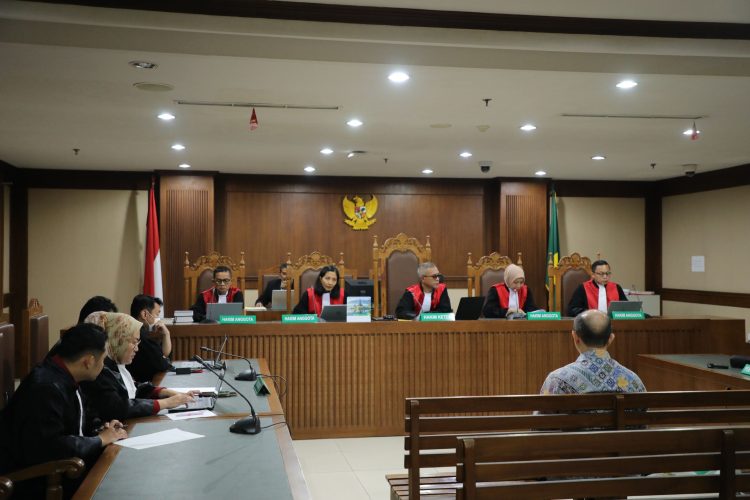 Penuntut Umum Menyatakan Pikir-Pikir  Atas Putusan Majelis Hakim  Perkara Korupsi Jiwasraya Terdakwa Isa Rachmatarwata