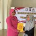 Polwan Polda Kaltim Bersama Bhayangkari Berbagi di Pondok Pesantren Syaichona Cholil Balikpapan