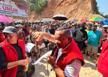 DPD PDIP Sumut Berikan Bantuan Kemanusian Rp1 Juta per KK, “Pengungsi di TUKKA Doakan Megawati”. 