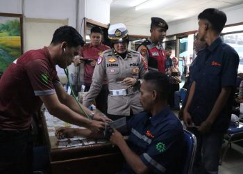 Jamin Kamseltibcarlantas, Satgas Ops.Keselamatan Mahakam Polda Kaltim Terus Intensifkan Ramp Check pada Kendaraan Transportasi Publik