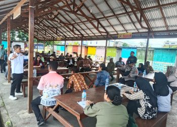 Komisi II DPRK Mimika Tinjau Pasar Sentral, Ajak Pedagang dan Disperindag Sepaham Tata Ulang Pasar