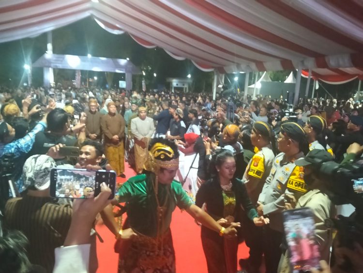 Lestarikan Budaya, Polda Kaltim Hadirkan Hiburan Sarat Makna