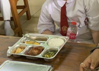 DPR Tegaskan MBG Tidak Gunakan Dana Pendidikan