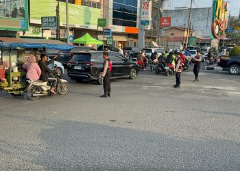 Sigap Dan Humanis Kapolres Binjai Bantu Dorong Betor Mogok