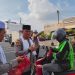 Team Pelayanan Polisi Sorban Putih Berbagi Takjil