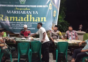 Bhabimkamtibmas Polsek Sosa melaksanakan Taraweh Keliling