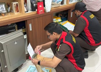 Kejati Kaltim Geledah Kantor Dinas ESDM, Amankan Dokumen Terkait Dugaan Korupsi Tambang CV AJI