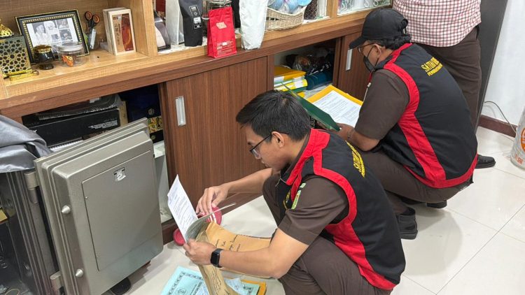 Kejati Kaltim Geledah Kantor Dinas ESDM, Amankan Dokumen Terkait Dugaan Korupsi Tambang CV AJI