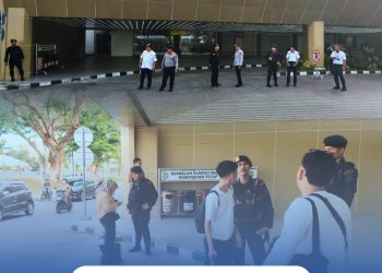 Personel Den Gegana Sat Brimob Polda Sumut Laksanakan Pengamanan di Stasiun KAI Medan dalam Operasi Ketupat Toba 2026