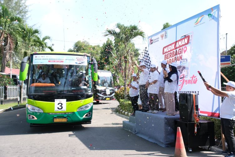 “Mudik Aman Berbagi Harapan” PTPN 1 Regional 1 Lepas Tiga Bus Mudik Gratis